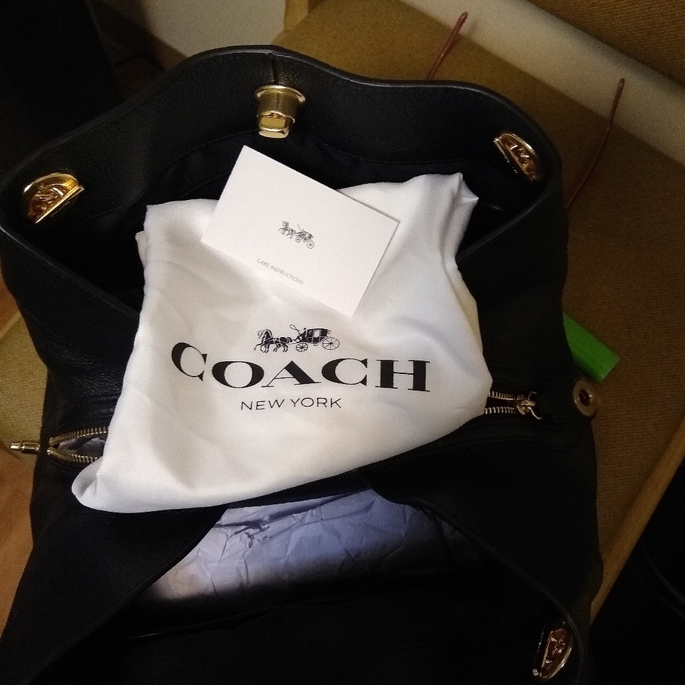 Coach shoulder bag